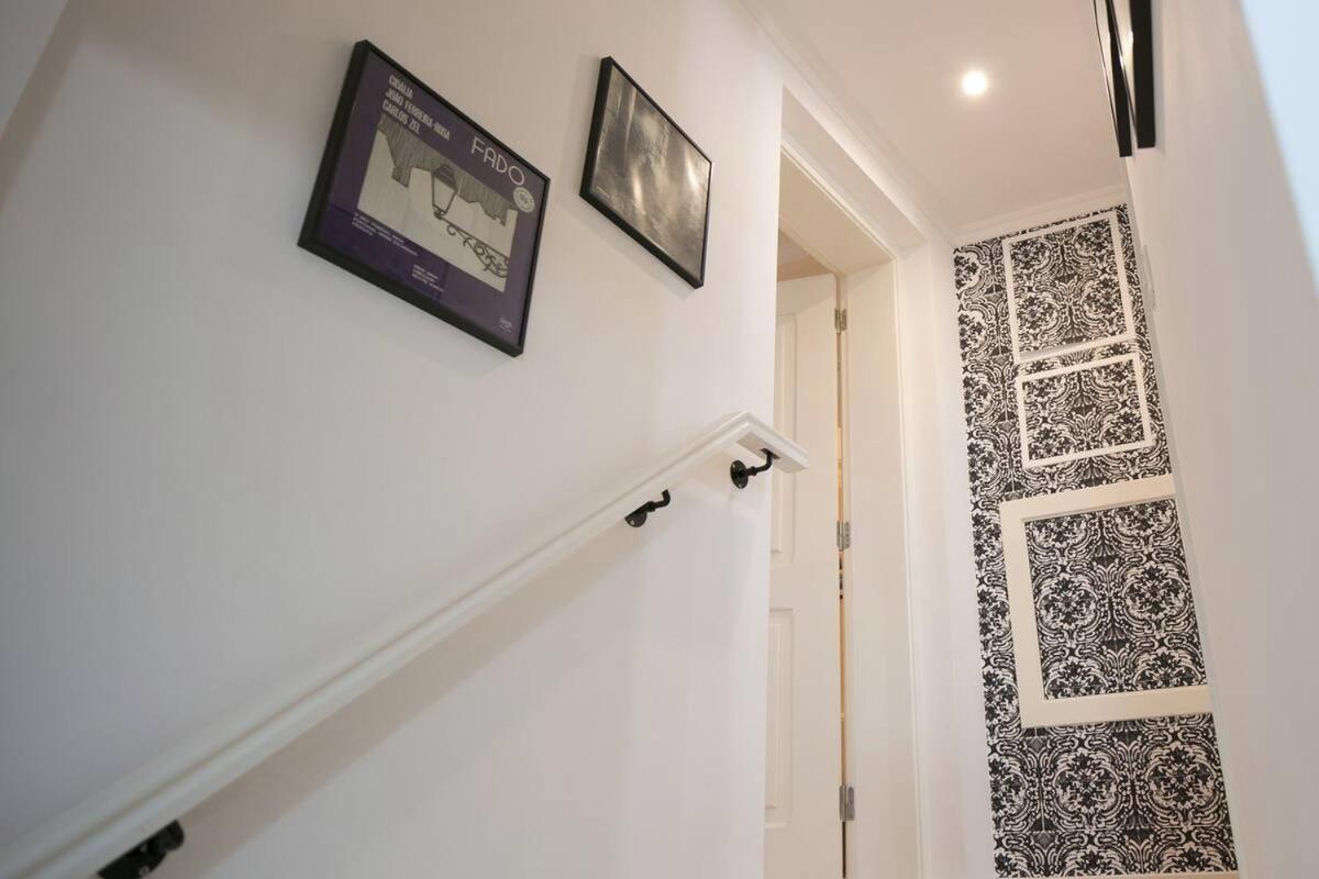 Central Turquoise Studio Apartment Lisbon Exterior photo